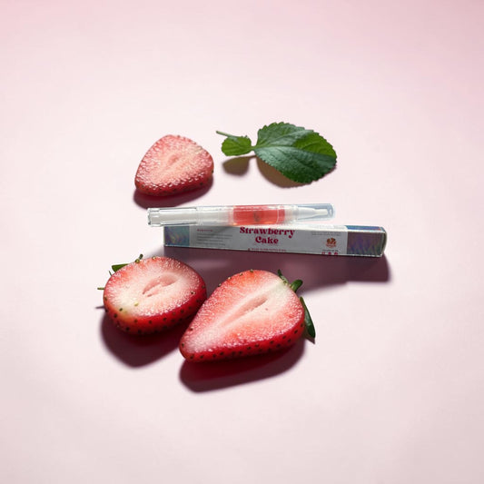 🍓 Strawberry Cake Cuticle Oil Pen 💅✨